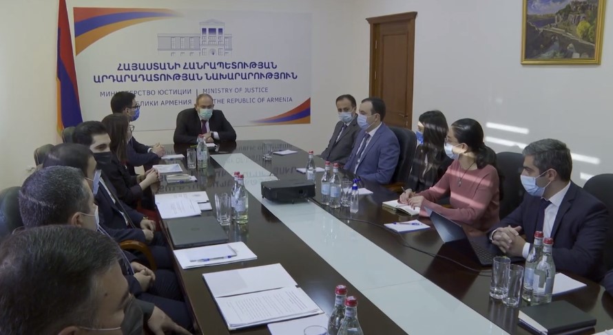 Վարչապետը խորհրդակցություն է անցկացրել Արդարադատության նախարարությունում