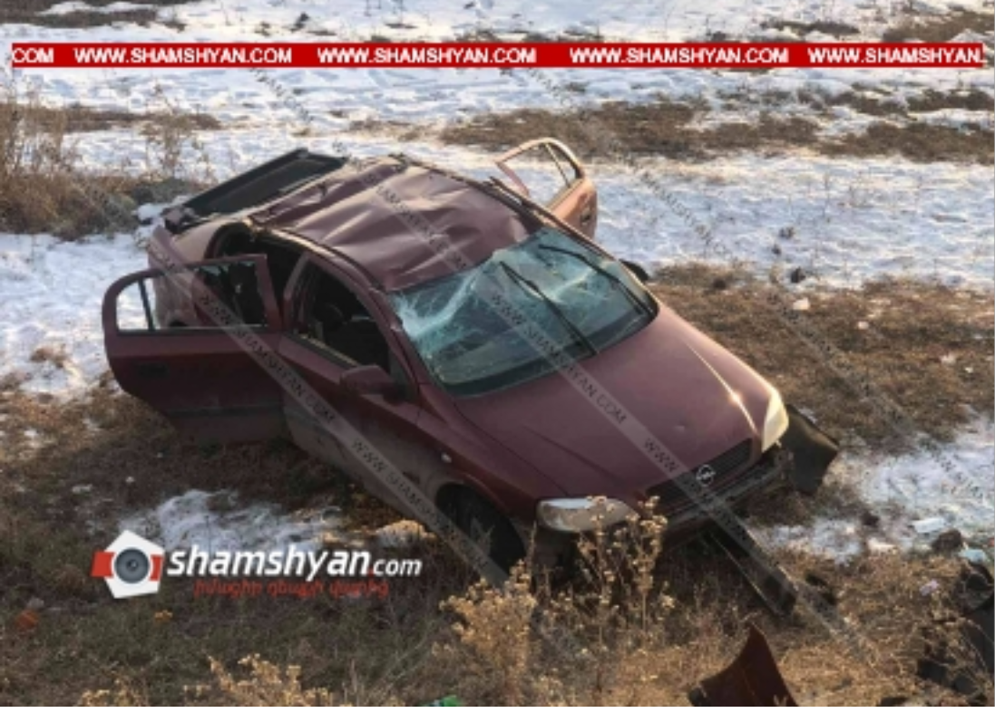 Opel-ը բախվել է բետոնե արգելապատնեշին և հայտնվել ձորում ․ կա զոհ և վիրավորներ 