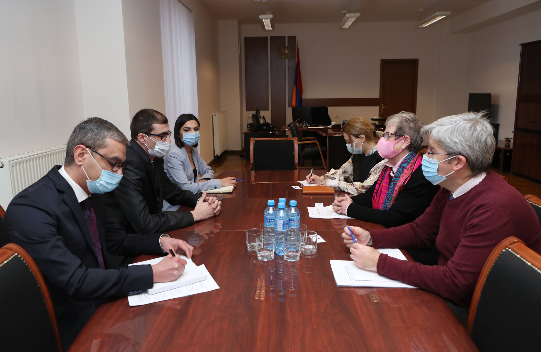 Մեսրոպ Առաքելյանը հանդիպում է ունեցել ԵՄ դեսպան Անդրեա Վիկտորինի հետ