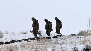 Ստուգայց մարտական հենակետերում
