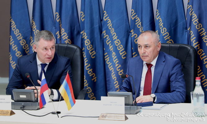 ՀՀ ԱԻ նախարարը հեռախոսազրույց է ունեցել ՌԴ գործընկերոջ հետ