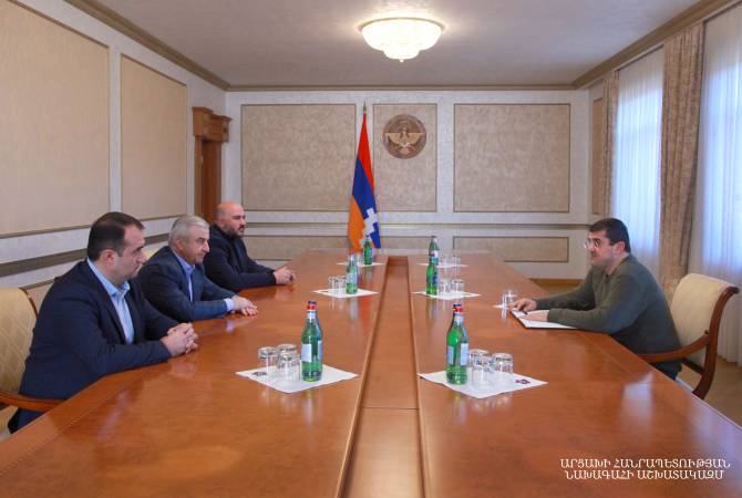 Արայիկ Հարությունյանն Արցախի ԱԺ խմբակցությունների հետ քննարկել է պատերազմի հետևանքով ստեղծված իրավիճակը