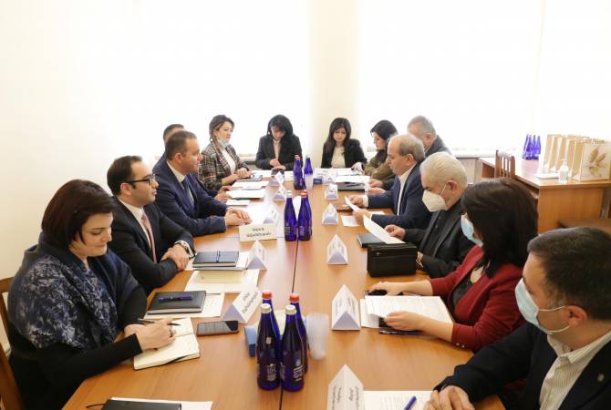 Վահան Քերոբյանն այցելել է ՀՀ ԳԱԱ Միքայել Քոթանյանի անվան տնտեսագիտության ինստիտուտ