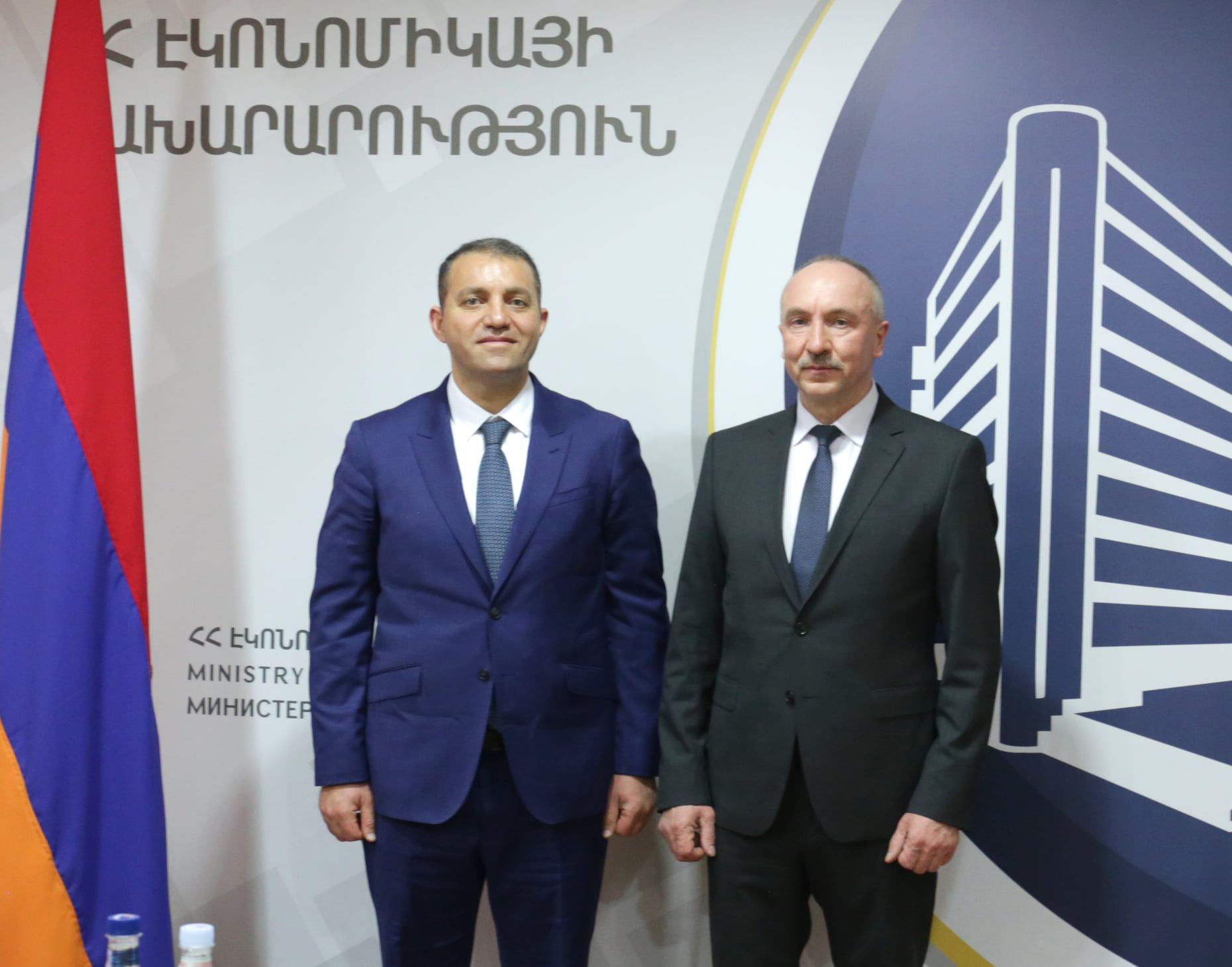 Էկոնոմիկայի նախարար Վահան Քերոբյանն ընդունել է Հայաստանում Բելառուսի դեսպանին