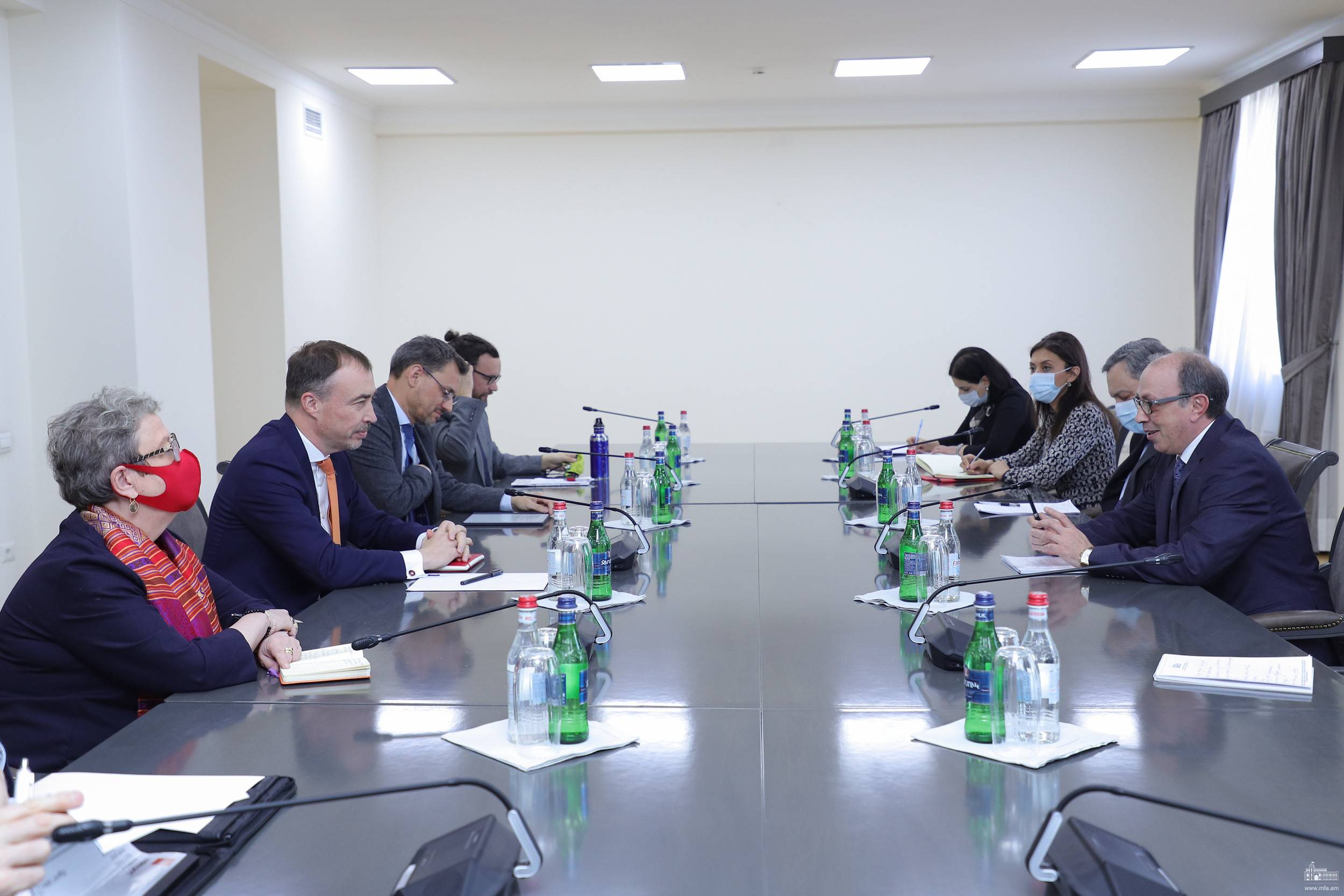 Արա Այվազյանը հանդիպել է Հարավային Կովկասի և Վրաստանում ճգնաժամի հարցերով ԵՄ հատուկ ներկայացուցիչ Տոյվո Կլաարի հետ