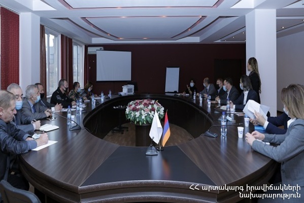 ԱԻՆ ներկայացուցիչները հանդիպել են միջազգային փորձագետների հետ