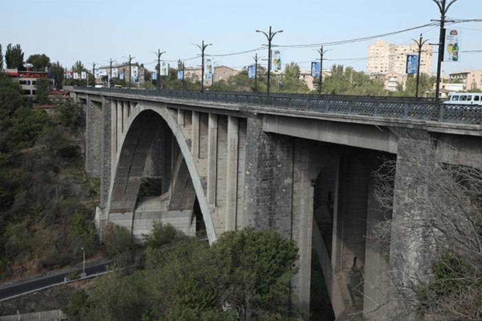 Երևանում ինքնասպանության փորձ է կանխվել