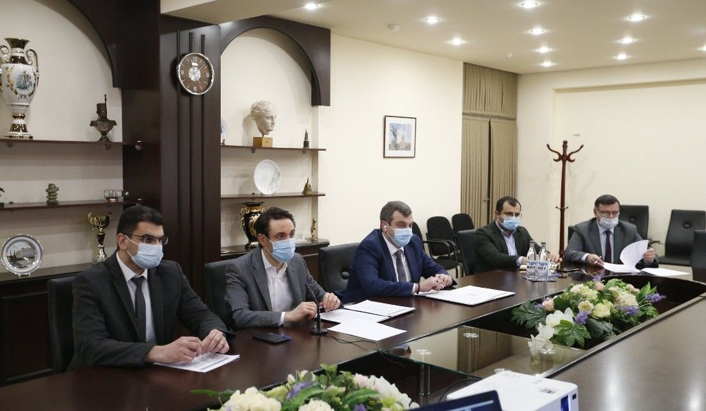Քաղաքապետը ԵՄ պատվիրակությանը ներկայացրել է Երևանի մետրոպոլիտենի դրենաժային թունելի կառուցման, քաղաքային լուսավորության և այլ ծրագրերի ընթացքը