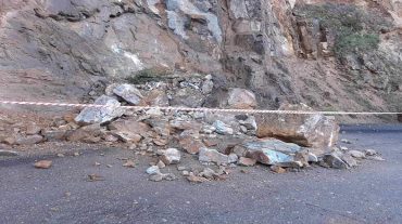 Քարաթափման պատճառով երթևեկությունը Սարալանջի ճանապարհով ժամանակավորապես դադարեցվել է