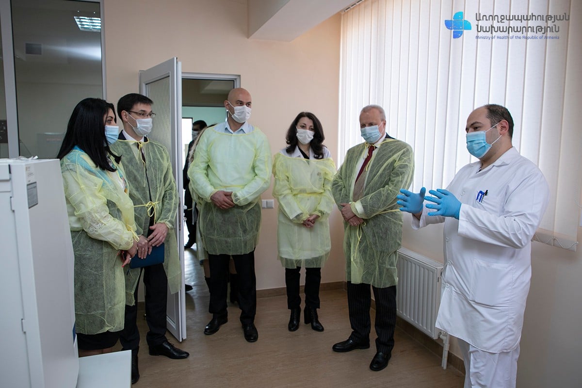 Առողջապահության նախարարի առաջին տեղակալն այցելել է ՀՀ ԱՆ «Ինֆեկցիոն հիվանդությունների ազգային կենտրոն»