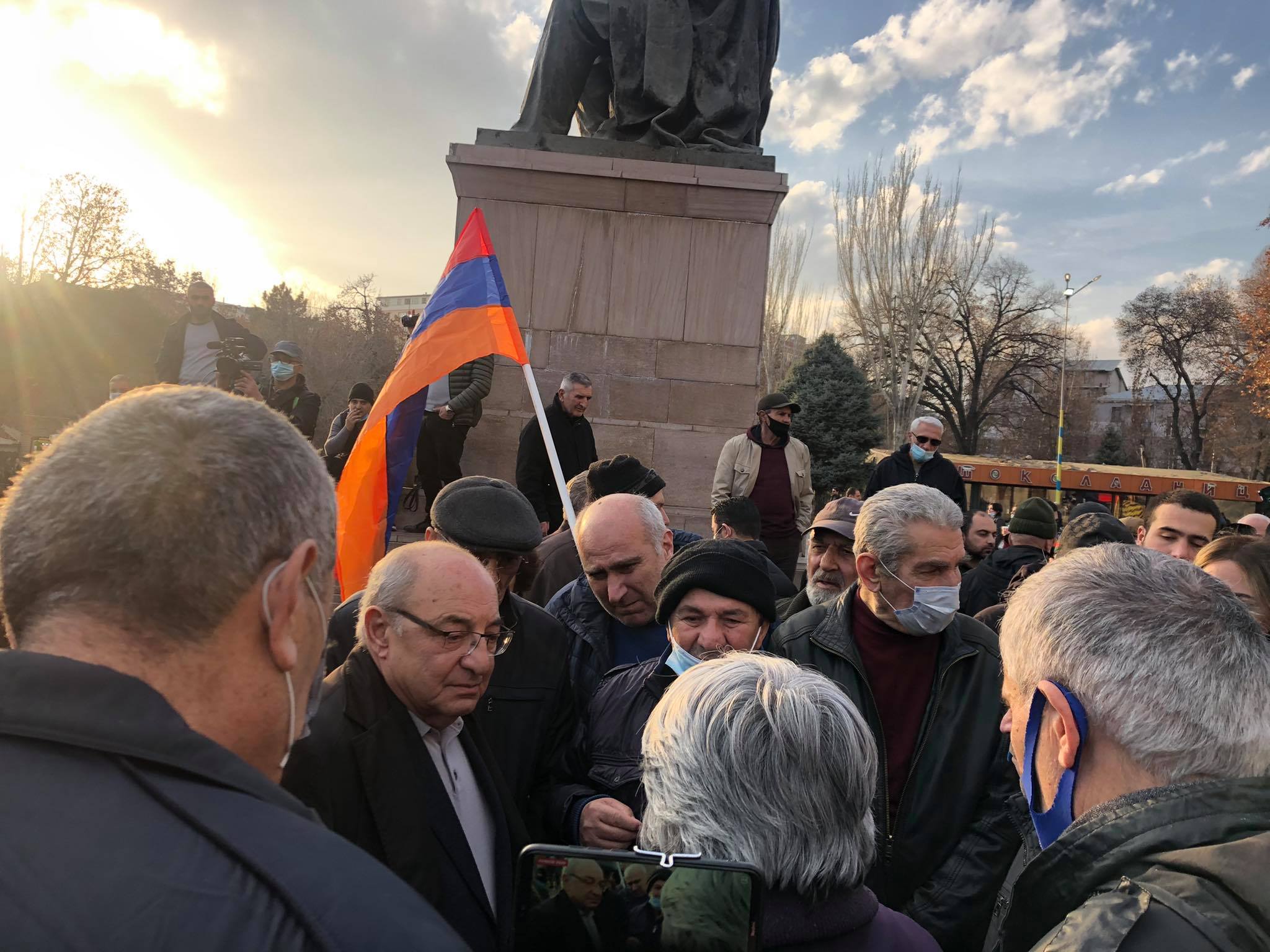 «Արտահերթ ընտրություններին իմ մասնակցությունը բացառում եմ». Վազգեն Մանուկյան