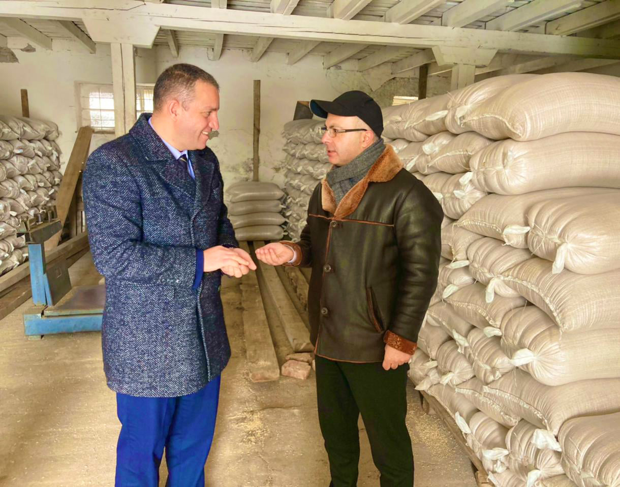 Էկոնոմիկայի նախարարը Գյումրիի սելեկցիոն կայանում քննարկել է ընկերության գործունեության կարևոր ուղղությունները