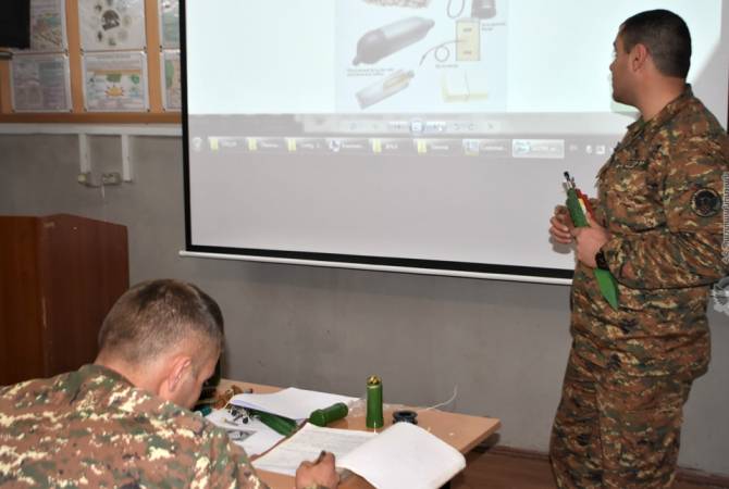 Զորամասերից մեկում անցկացվել են ջոկերի հրամանատար­ների  հավաքներ