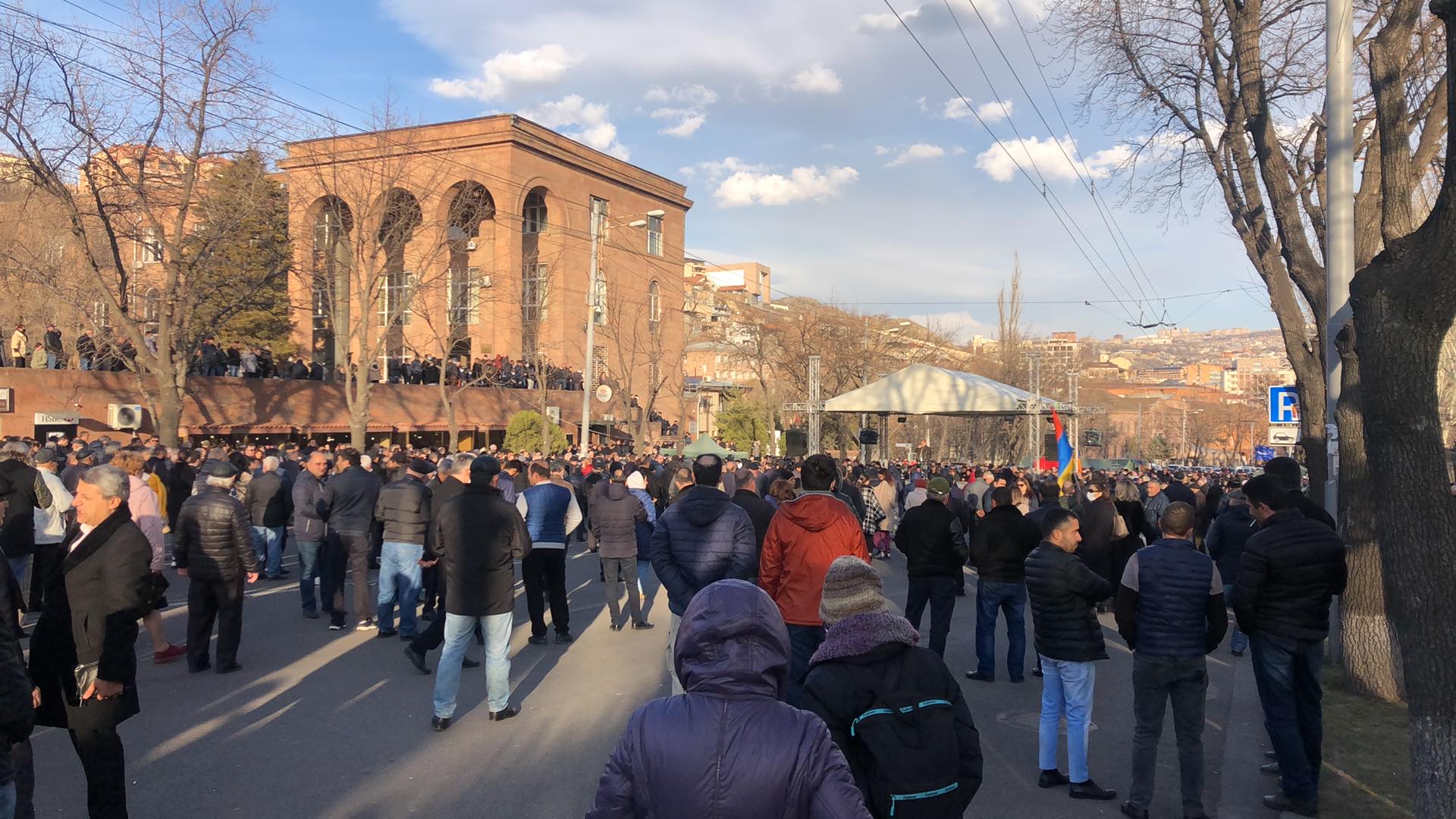 Հանրահավաք Բաղրամյան պողոտայում