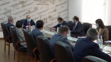 Մասնագիտական որակավորումը վերահաստատած ուսուցիչների աշխատավարձը սկզբնական շրջանում 30-50%-ով կբարձրանա․ Նիկոլ Փաշինյան