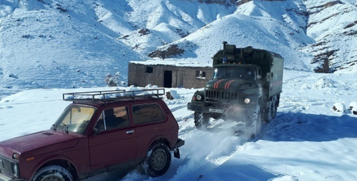 Փրկարարներն արգելափակումից դուրս են բերել 17 ավտոմեքենա