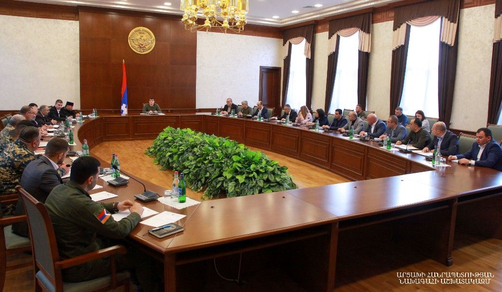 ԱՀ նախագահը հրավիրել է Անվտանգության խորհրդի ընդլայնված նիստ