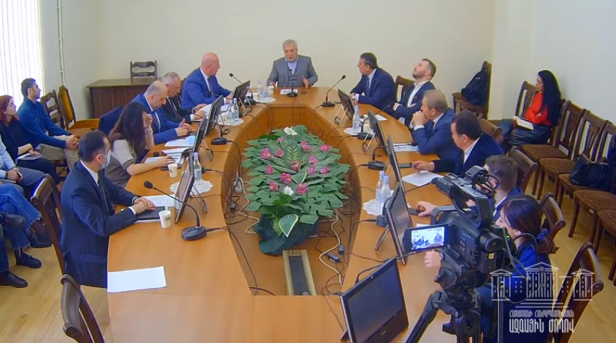 ԱԱԾ տնօրենի տեղակալը պատասխանել է պատգամավորների հարցերին