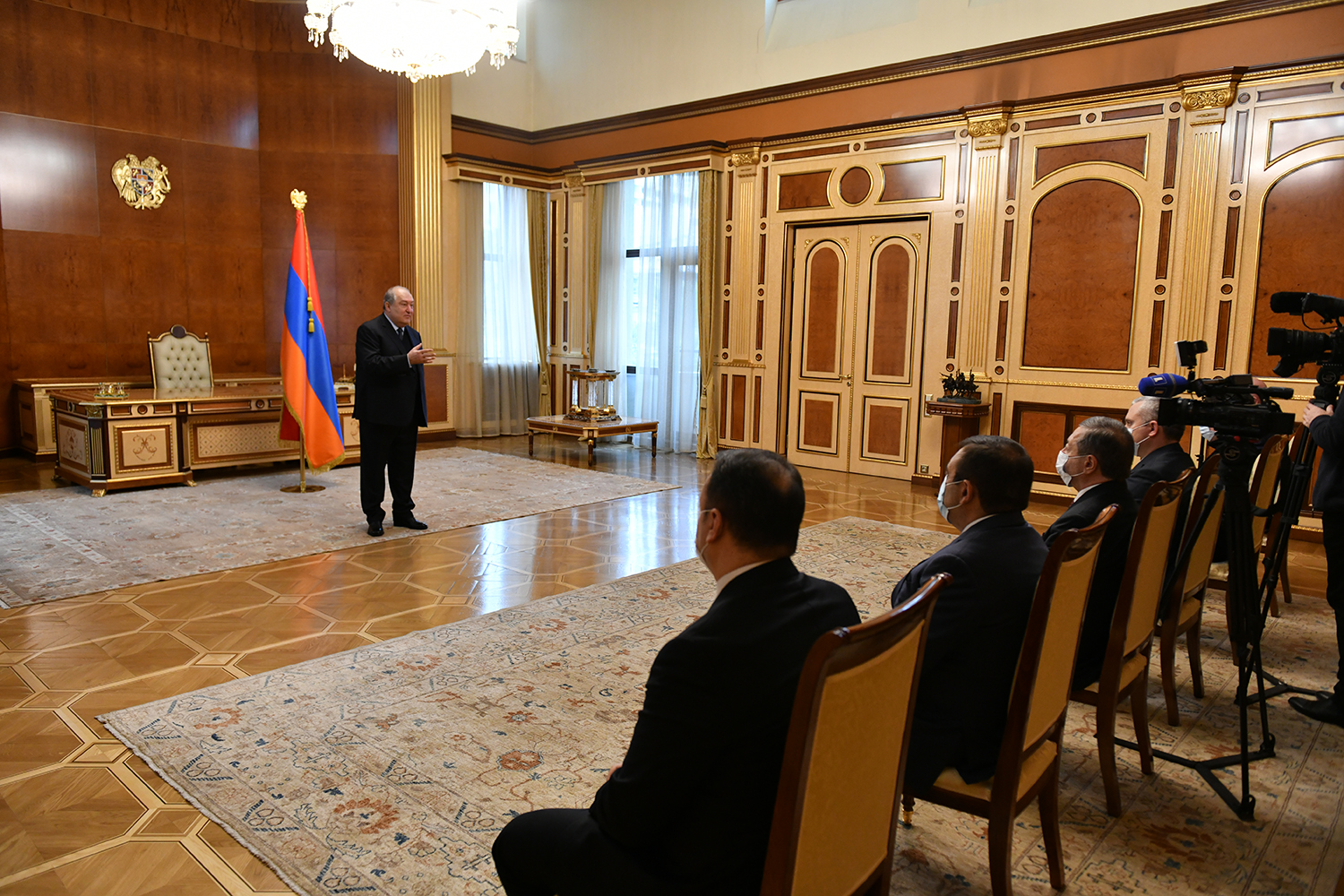 Գեներալ-գնդապետ Գուրգեն Դալիբալթայանը և ՀՀ ՊՆ զորամասի հրամանատար, գնդապետ Թաթուլ Ղազարյանը հետմահու պարգևատրվել են Հայրենիքի շքանշանով