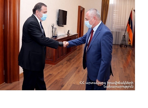 ԱԻ նախարար Անդրանիկ Փիլոյանն ընդունել է Հայաստանում Վրաստանի արտակարգ և լիազոր դեսպան Գիորգի Սագանելիձեին