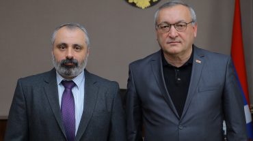 Արցախի Աժ նախագահ Արթուր Թովմասյանը հանդիպել է ԱԳ նախարար Դավիթ Բաբայանի հետ