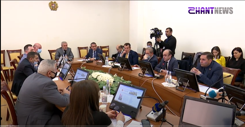 ԱԺ պաշտպանության հանձնաժողովն ընդդիմության 2 նախագծերին՝ բացասական, 2-ին դրական եզրակացություն է տվել