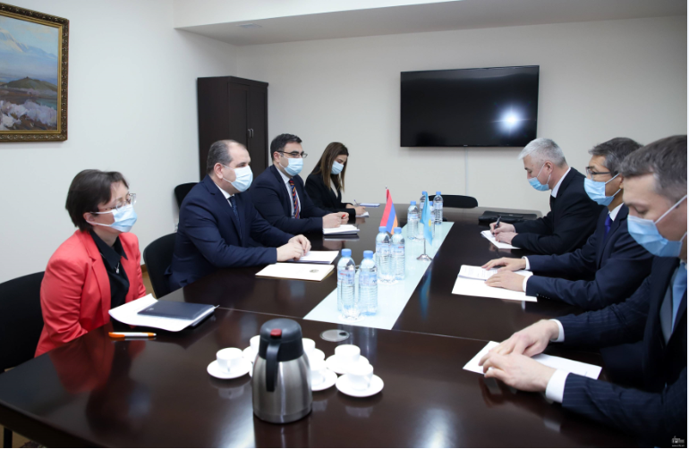 ԱԳ նախարարի տեղակալը ՀՀ-ում Ղազախստանի դեսպանի հետ քննարկել են հայ-ղազախական համագործակցության նախագծերին առնչվող հարցեր