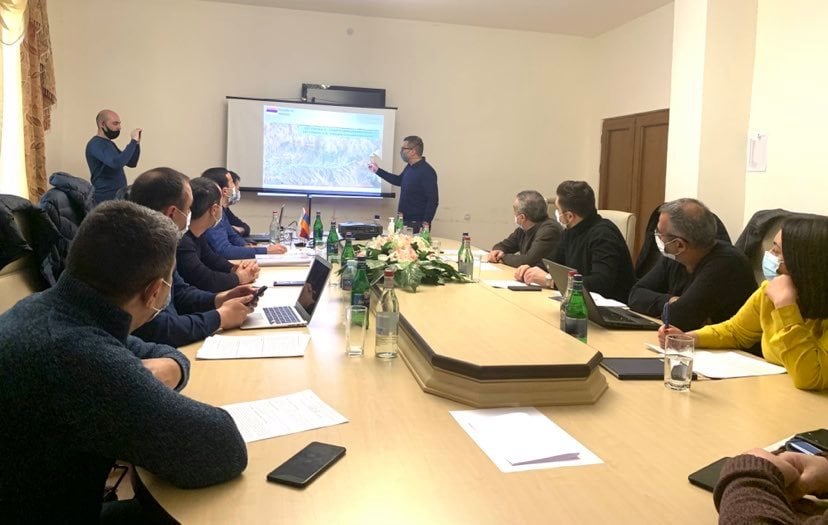Կայացել են հանրային քննարկումներ «Հյուսիս-հարավի» Տրանշ-4-ի Քաջարան-Ագարակ հատվածի վերակառուցման ծրագրի վերաբերյալ