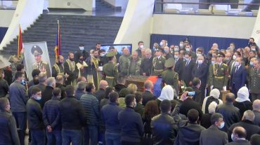 «Նրա հիշատակը սերունդները վառ կպահեն»․ Երևանը հրաժեշտ է տալիս Կոմանդոսին