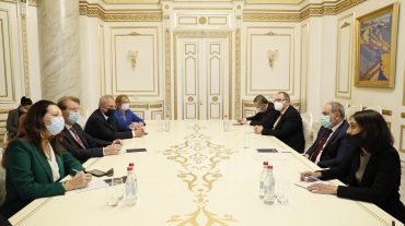 «Մենք միշտ զգացել ենք ձեր աջակցությունը, որն առավել ևս հիմա շատ կարևոր է». Նիկոլ Փաշինյանն ընդունել է ֆրանսիացի խորհրդարանականներին