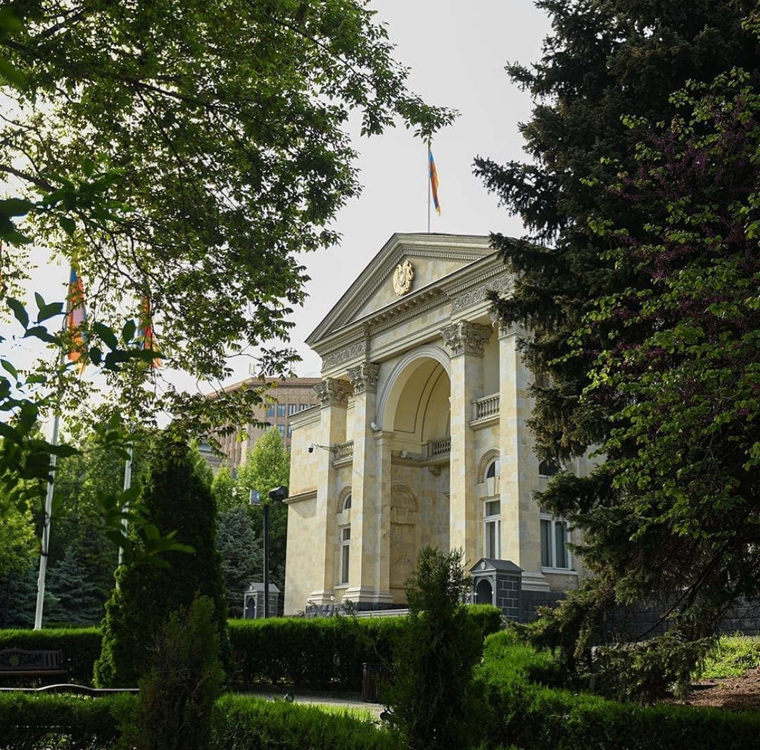 ՀՀ նախագահը չի ստորագրել վիրավորանքի և զրպարտության համար փոխհատուցման չափերը բարձրացնող օրենքը և դիմել է ՍԴ