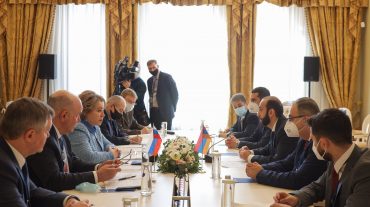 Արարատ Միրզոյանը Սանկտ Պետերբուրգում հանդիպեց Վալենտինա Մատվիենկոյի հետ