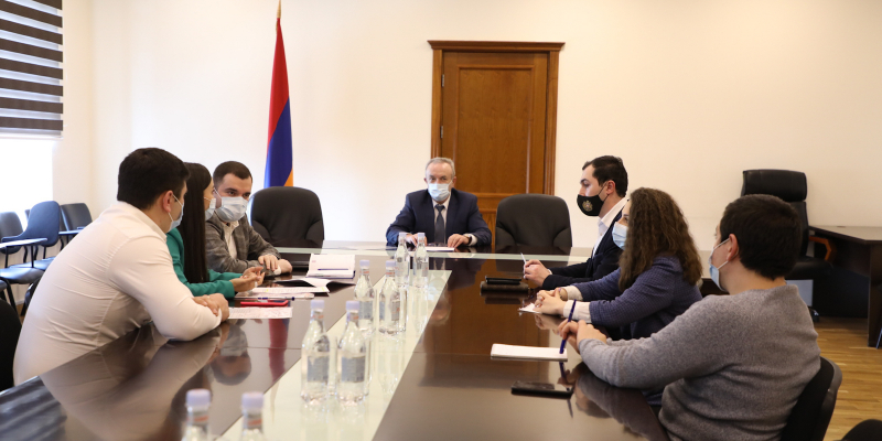 Նոր օրենքի նախագծով ձեզ էապես շատ լիազորություններ են տրված. ԿԳՄՍ նախարարը՝ ՈՒԳԸ-ի ներկայացուցիչներին