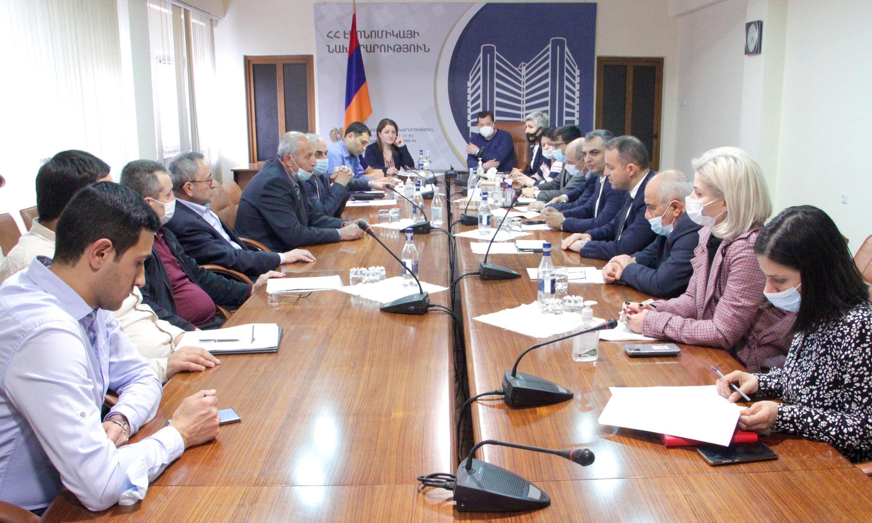 Էկոնոմիկայի նախարարությունում կայացել է «ՀՀ Հարկային օրենսգրքում փոփոխություններ և լրացումներ կատարելու մասին» ՀՀ օրենքի նախագծի վերաբերյալ հանդիպում-քննարկում