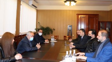 Արարատի մարզպետն ընդունել է իրանահայ գործարարների
