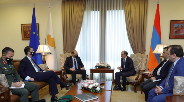 Արա Այվազյանը և Կիպրոսի պաշտպանության նախարարն ընգծել են  Հայոց ցեղասպանության դատապարտման կարևորությունը տարածաշրջանում նմանօրինակ հանցանքների կանխարգելման գործում