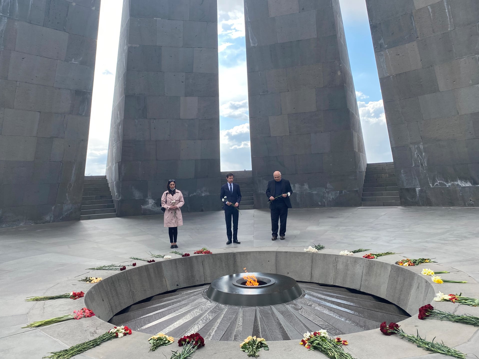 Եվրախորհրդարանի պատգամավոր Ֆրանսուա-Քզավիե Բելամինն այցելել է Հայոց ցեղասպանության հուշահամալիր
