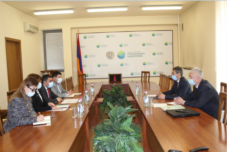 Շրջակա միջավայրի նախարարը և ՀՀ-ում Ղազախստանի դեսպանը քննարկել են ոլորտում փոխգործակցության հարցերը