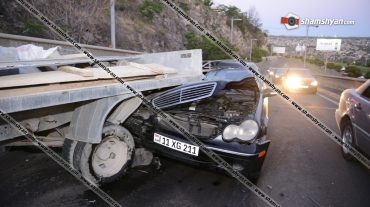 Երևանում Mercedes-ը մխրճվել է ГАЗель-ի մեջ, վերջինս էլ վրաերթի է ենթարկել 4 հոգու