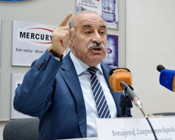 Ազատության հրապարակից ոստիկանություն է բերման ենթարկվել Խոսրով Հարությունյանը