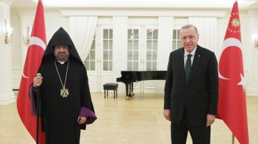Էրդողանը հանդիպել է Պոլսո Հայոց պատրիարքի և փոքրամասնությունների ներկայացուցիչների հետ