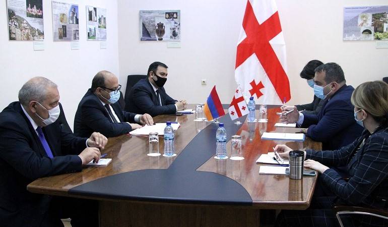Գագիկ Ղալաչյանը հանդիպում է ունեցել Վրաստանի ԱԳ նախարարի տեղակալի հետ