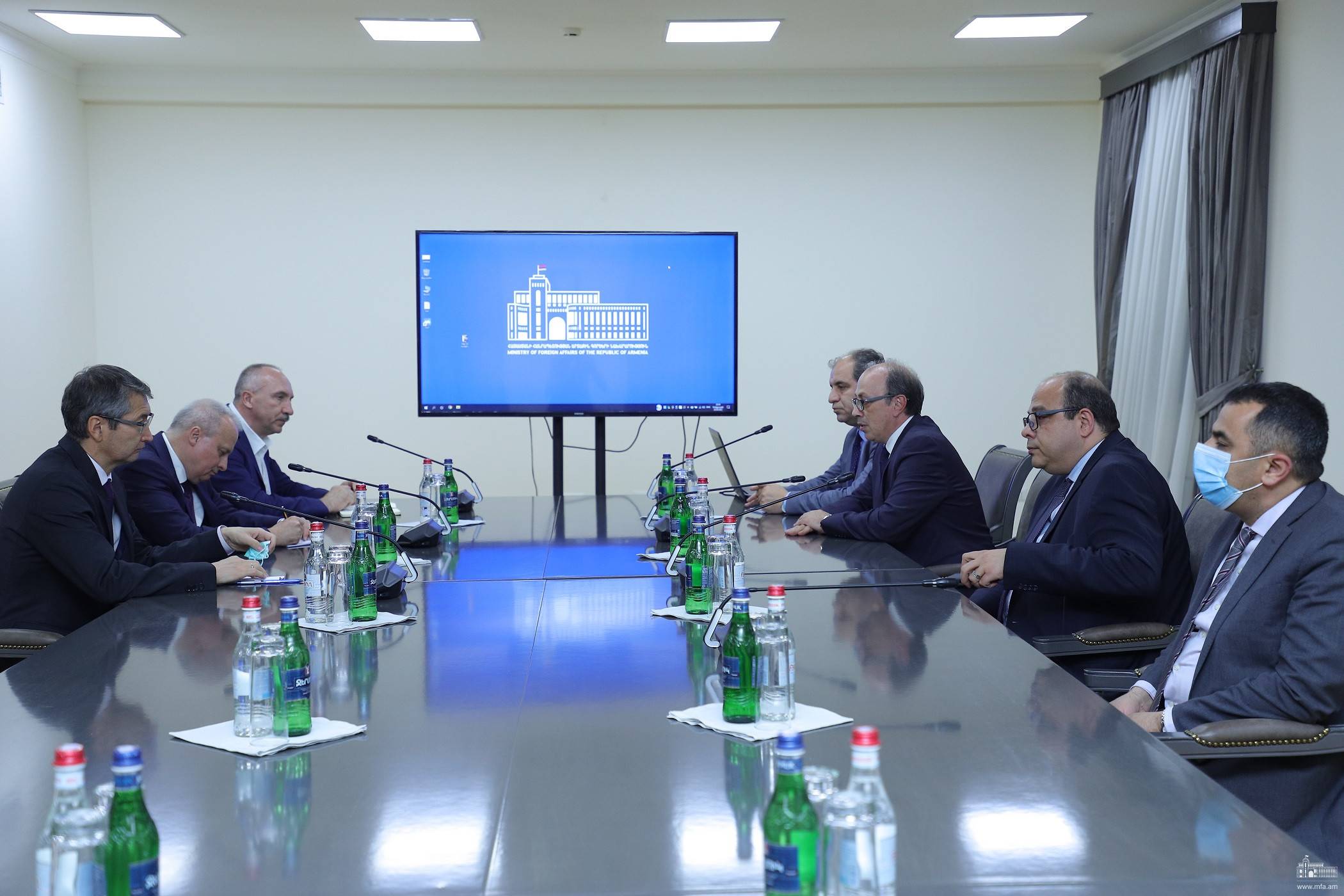Ադրբեջանը դիմում է նոր ապօրինի գործողությունների ՀԱՊԿ անդամ պետության նկատմամբ. Արա Այվազյանը՝ ՀԱՊԿ անդամ երկրների դեսպաններին