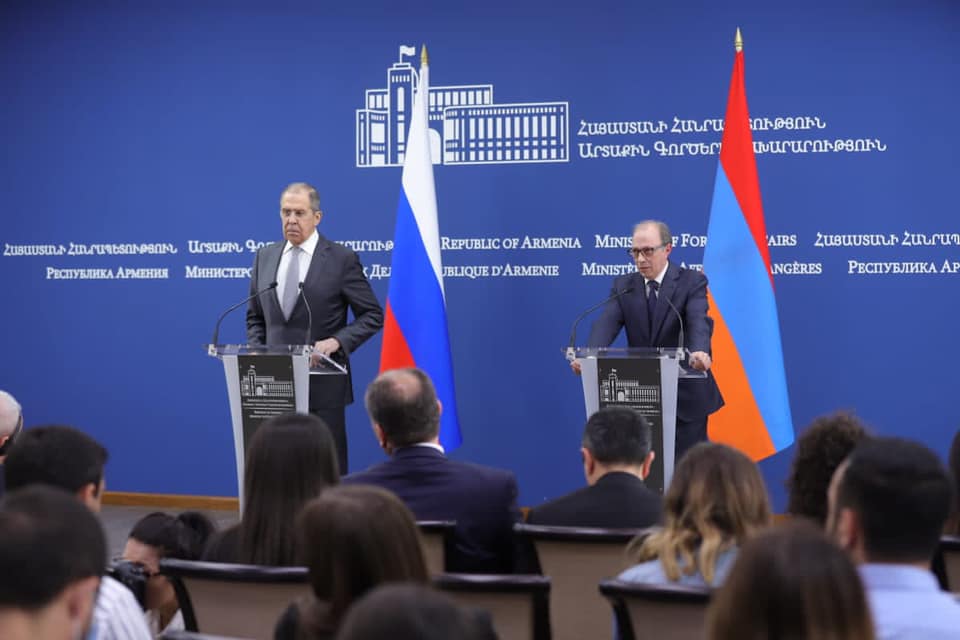 Լեռնային Ղարաբաղի հակամարտությունը հեռու է կարգավորված լինելուց. Արա Այվազյանը՝ Լավրովի հետ համատեղ մամուլի ասուլիսի ժամանակ