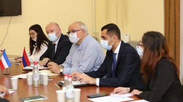 Վաչե Տերտերյանն ընդունել է Զարգացման ֆրանսիական գործակալության պատվիրակությանը