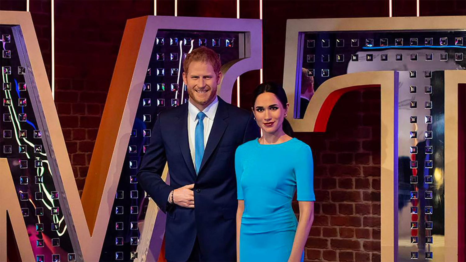 Արքայազն Հարրիի ու Մեգան Մարքլի մոմե արձանները տեղափոխել են հոլիվուդյան աստղերին նվիրված ցուցահանդես