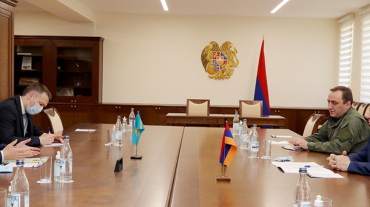 Վաղարշակ Հարությունյանն ընդունել է Հայաստանում Ղազախստանի դեսպանին