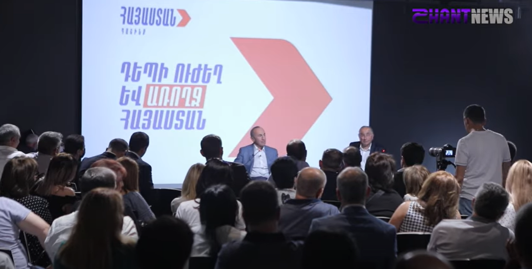 Ռոբերտ Քոչարյանը հանդիպել է առողջապահության մասնագետների հետ