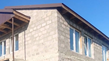 Կոտրել էր տներից մեկի առաջին հարկի պատուհանը, մտել ներս ու գողացել էլեկտրական գործիքներ