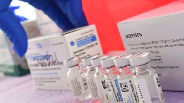Johnson & Johnson ընկերության պատվաստանյութի աղտոտման պատճառով փչացել է 70 մլն դեղաչափ